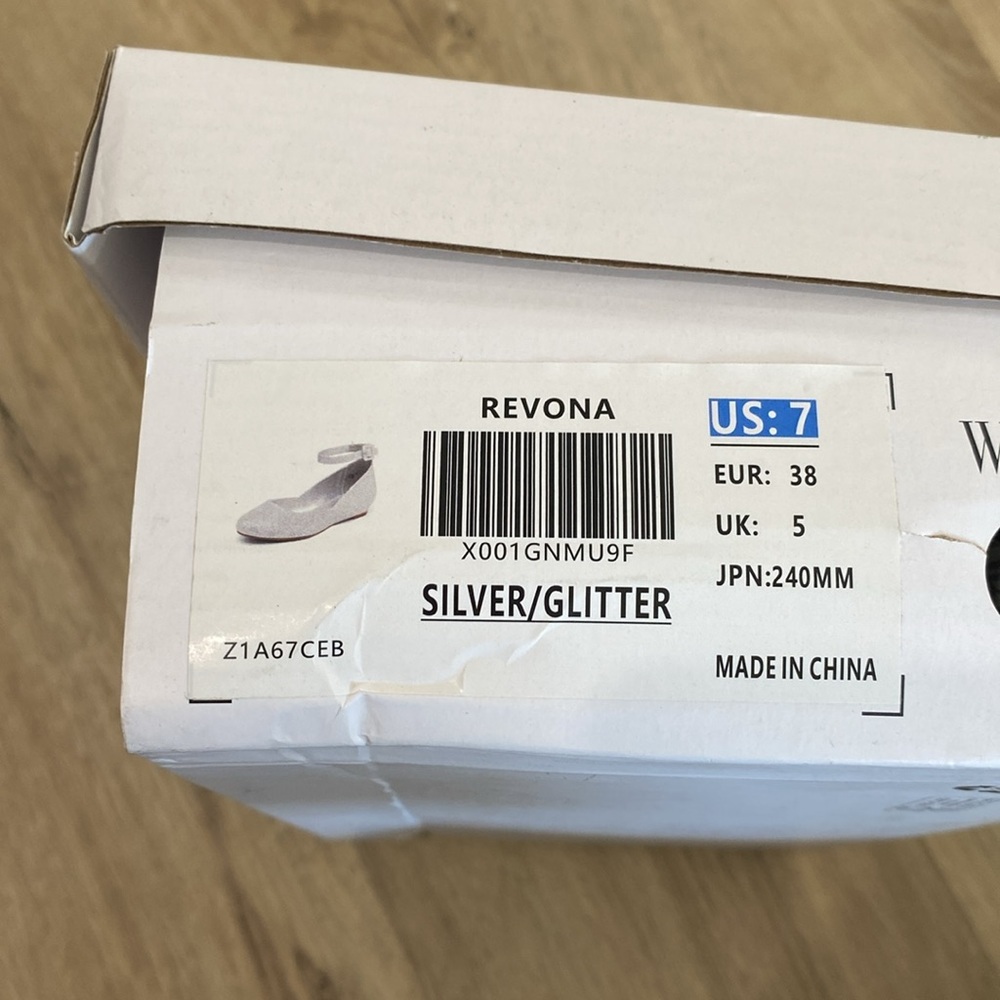 NIB Women’s Dream Pairs Revona Ankle Strap Flats - Picture 5 of 5